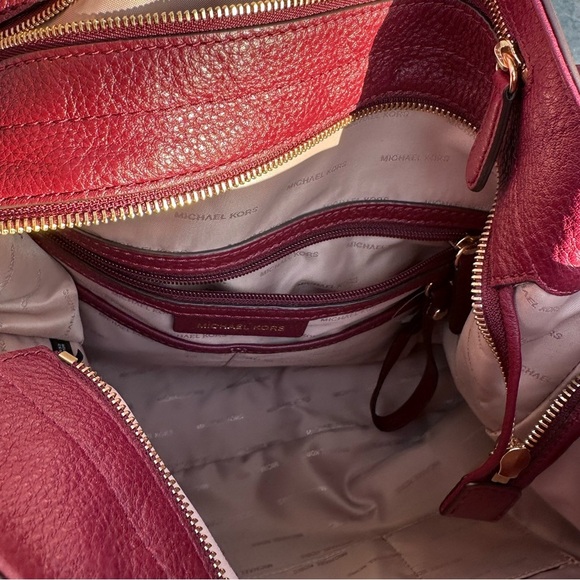 Michael Kors Brooklyn Large Leather Hobo Shoulder Bag Color: Burgundy - Picture 10 of 13